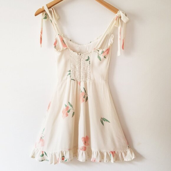 Reformation Christine Ruffle Mini Dress in Lady 0 Rare Romantic Coquette $218 - Picture 6 of 16